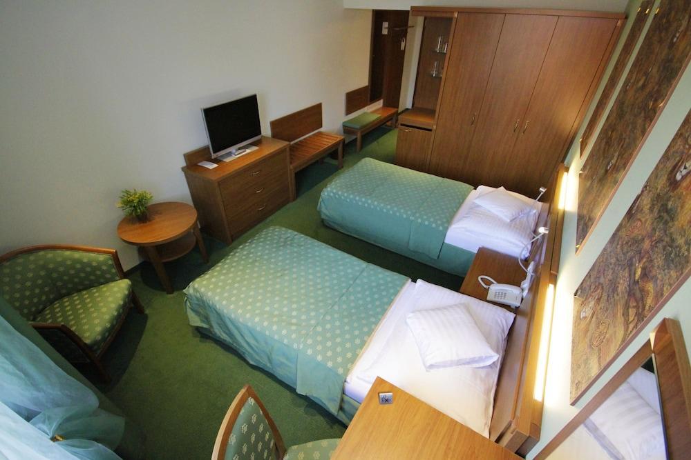 Hotel Max Inn Bratislava Extérieur photo