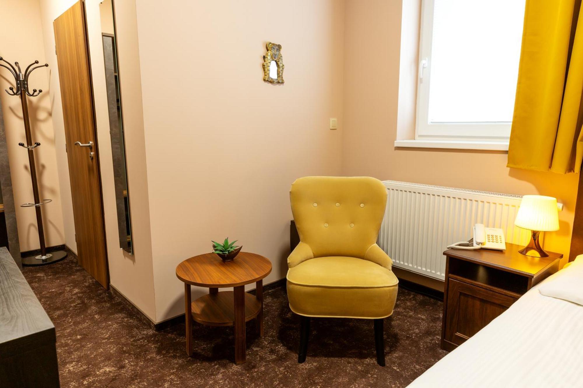 Hotel Max Inn Bratislava Extérieur photo