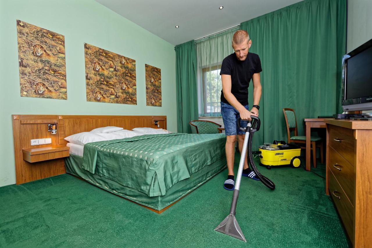 Hotel Max Inn Bratislava Extérieur photo